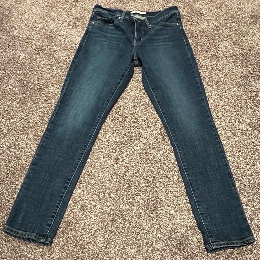 Used Levi’s 311 SHAPING SKINNY Size 28